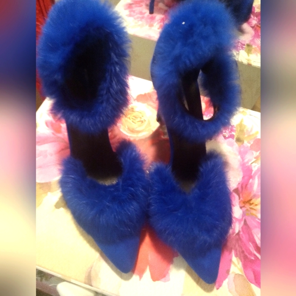 Blue Feather Heel